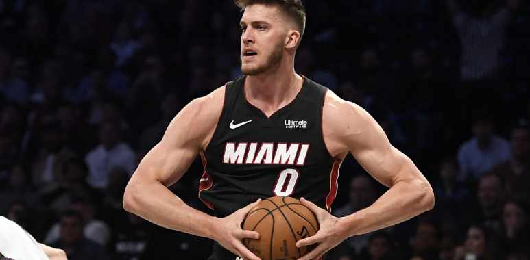 Meyers Leonard gets suspended