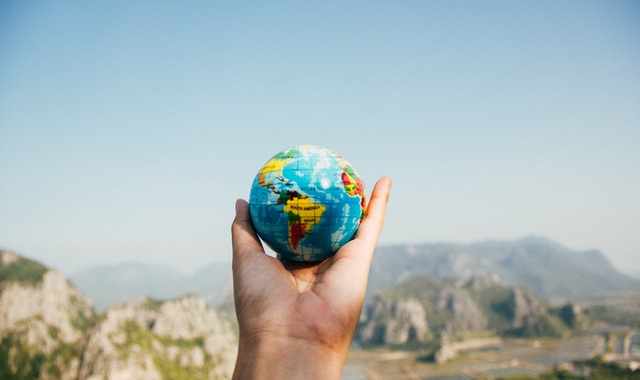 saving tips for stress free holidays